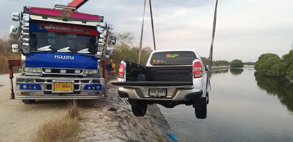 ห้างหุ้นส่วนจำกัด ต้นน้ำ รถยก แหลมฉบัง เซอร์วิส